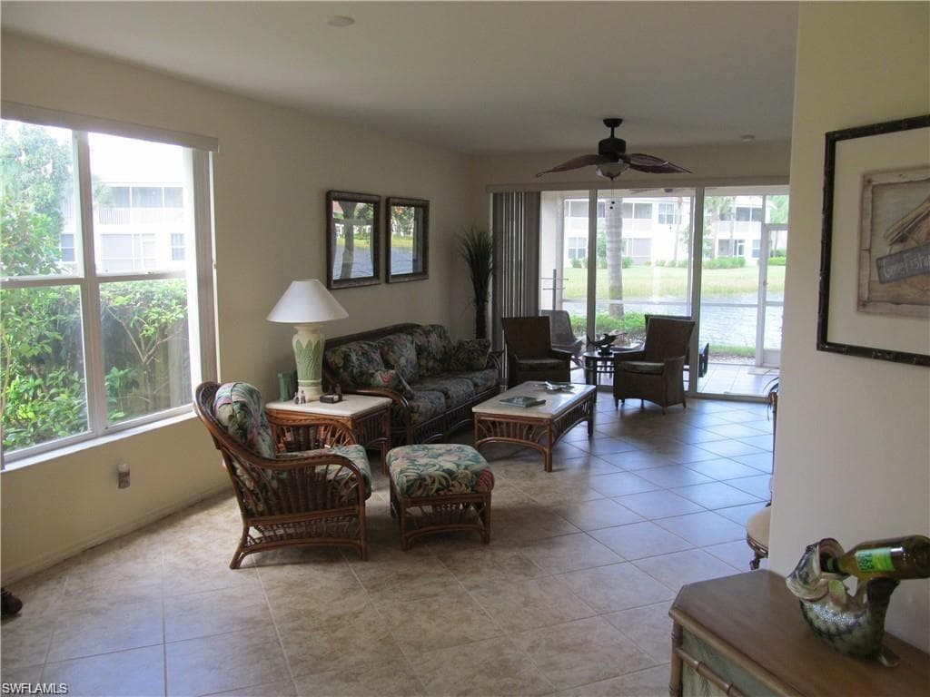 10134 Colonial Country Club BLVD 910 FORT MYERS, FL 33913