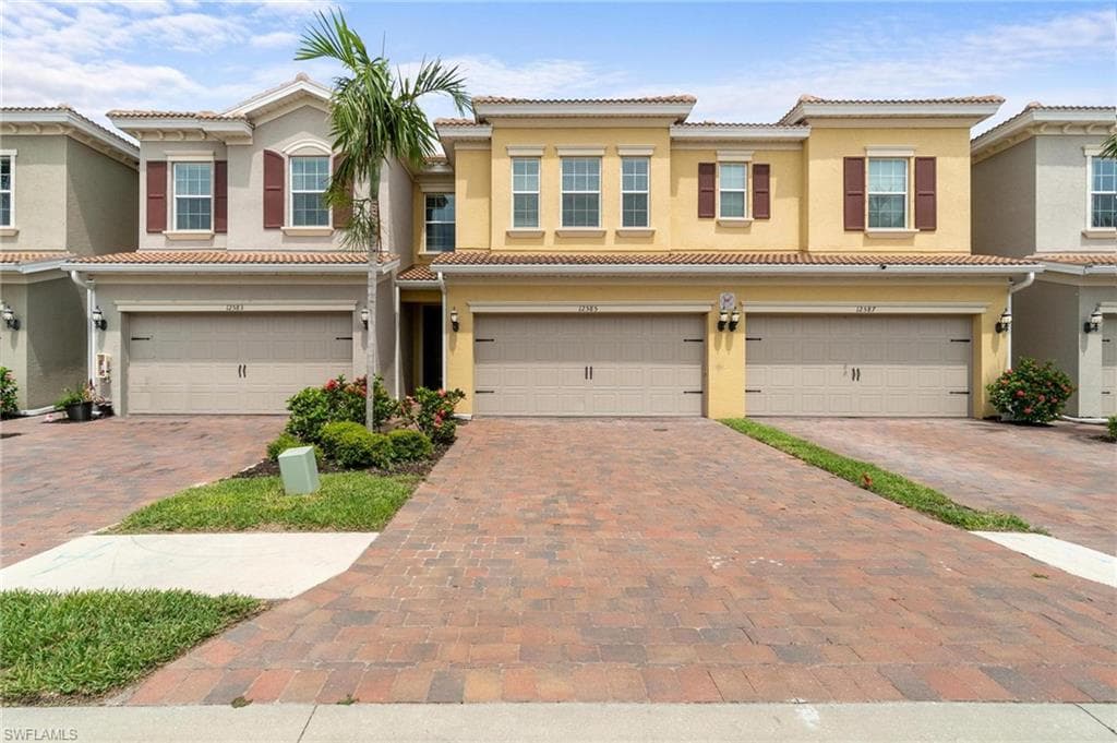 12585 Laurel Cove DR FORT MYERS, FL 33913