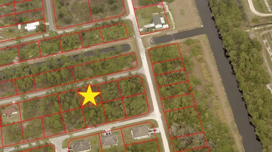 1246 Cherry ST E LEHIGH ACRES, FL 33974