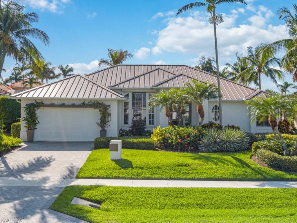 16 Gulfport CT MARCO ISLAND, FL 34145
