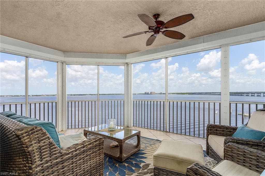 2104 W First ST 601 FORT MYERS, FL 33901