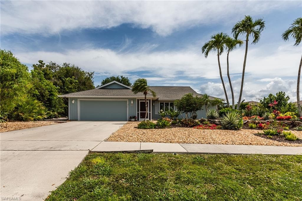 2060 Sheffield AVE MARCO ISLAND, FL 34145