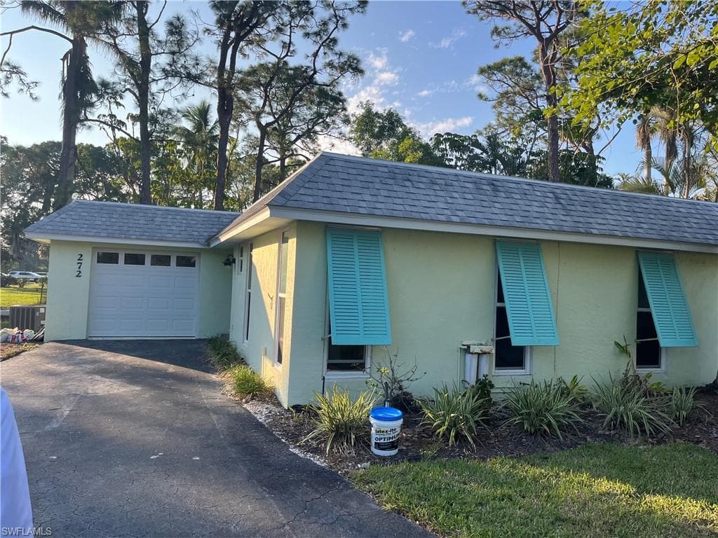272 Yorkshire CT 11 NAPLES, FL 34112