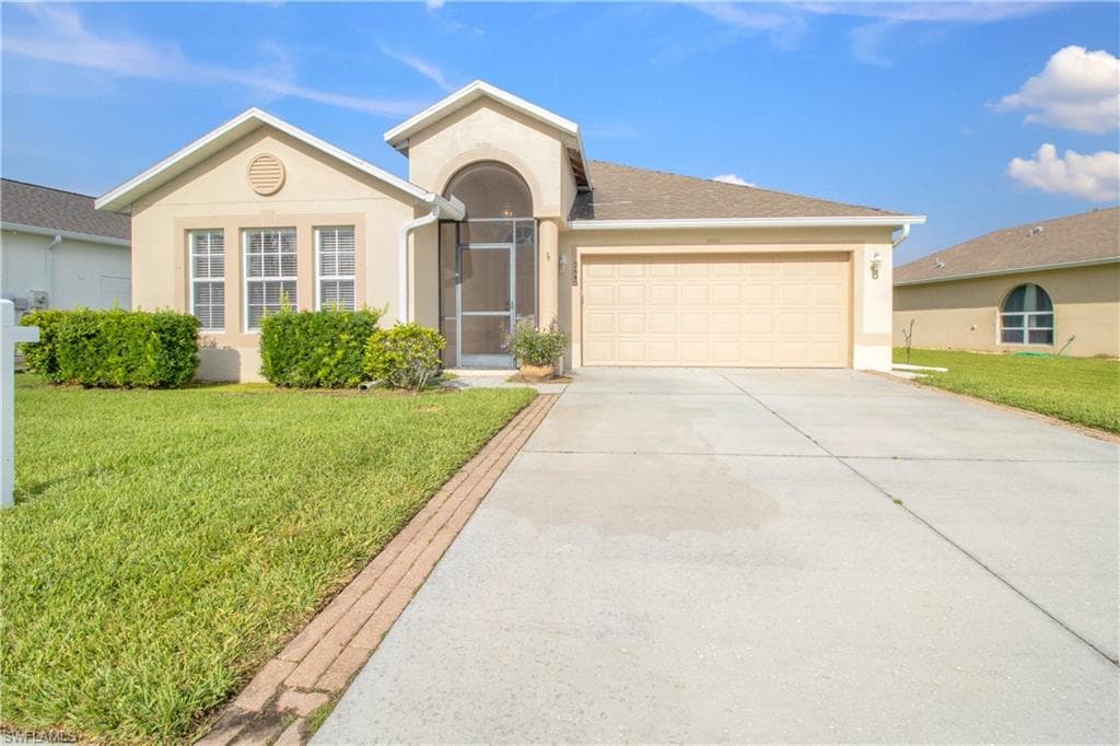 2643 Suncoast Lakes BLVD PORT CHARLOTTE, FL 33980