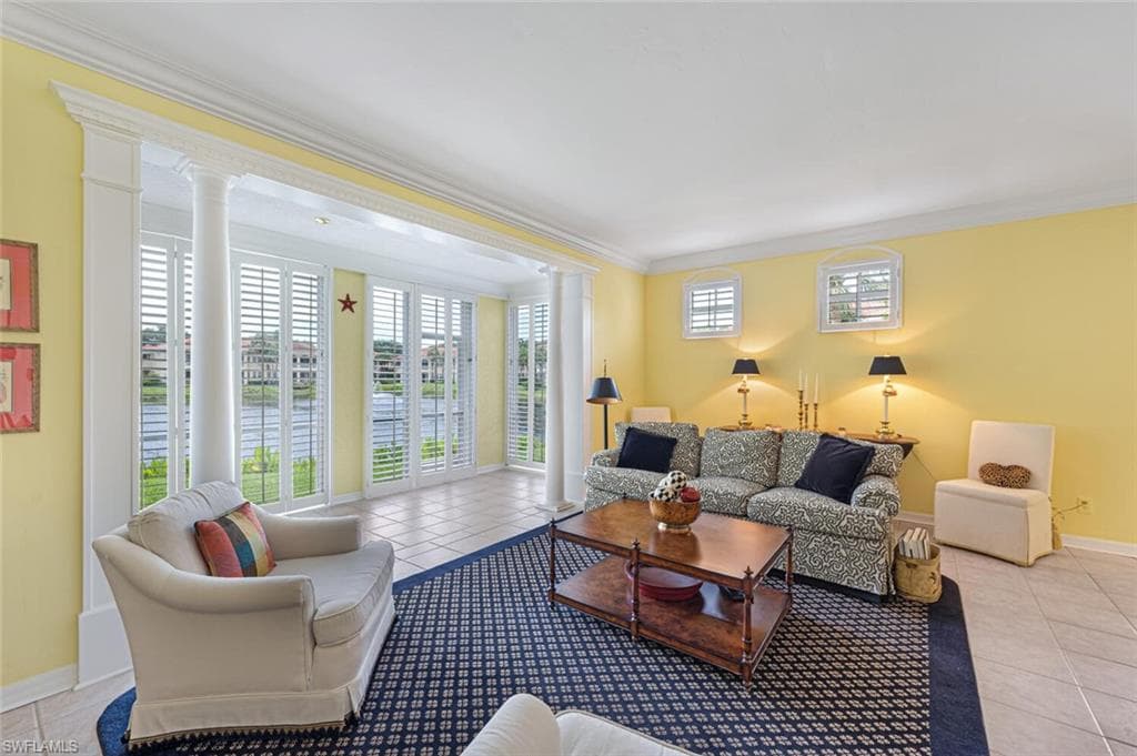 900 L'Ambiance CIR 106 NAPLES, FL 34108