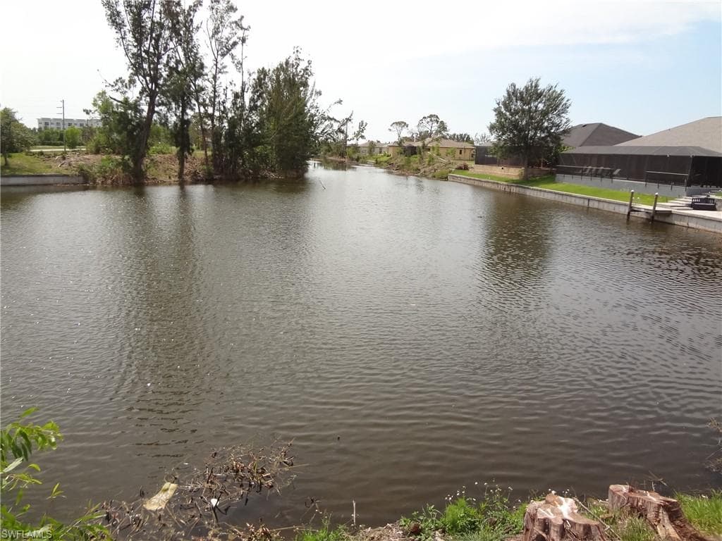 2254 SW 20th AVE CAPE CORAL, FL 33991