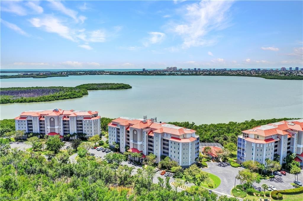 269 Vintage Bay DR C-18 MARCO ISLAND, FL 34145