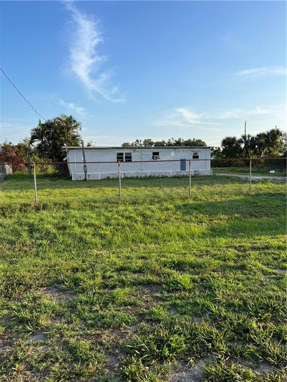 2259 Zoysia LN NORTH FORT MYERS, FL 33917