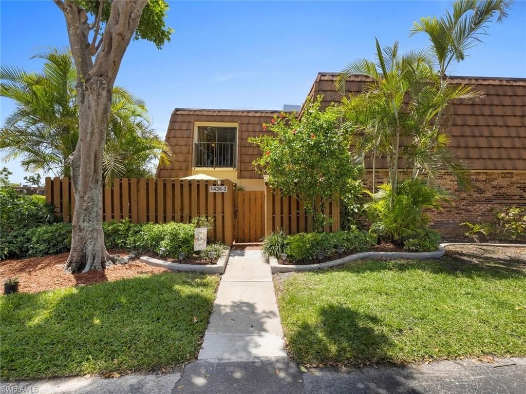 1436 Park Shore CIR 2 FORT MYERS, FL 33901