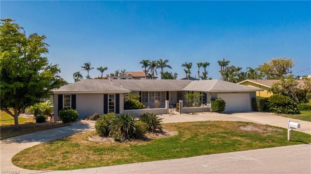 420 Keenan AVE FORT MYERS, FL 33919