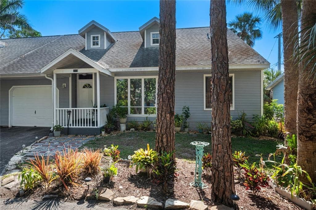 1472 La Petite CT NAPLES, FL 34104