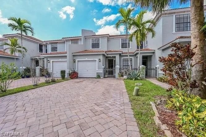 15453 SUMMIT PLACE CIR NAPLES, FL 34119
