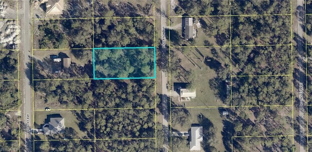 2217 Jefferson AVE ALVA, FL 33920