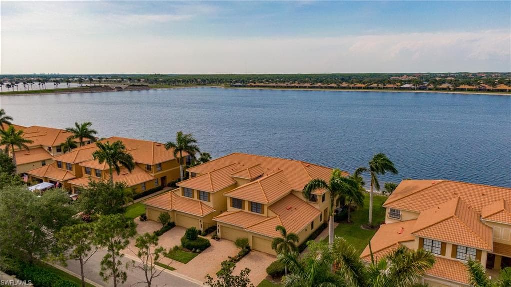 10614 Smokehouse Bay DR 102 NAPLES, FL 34120