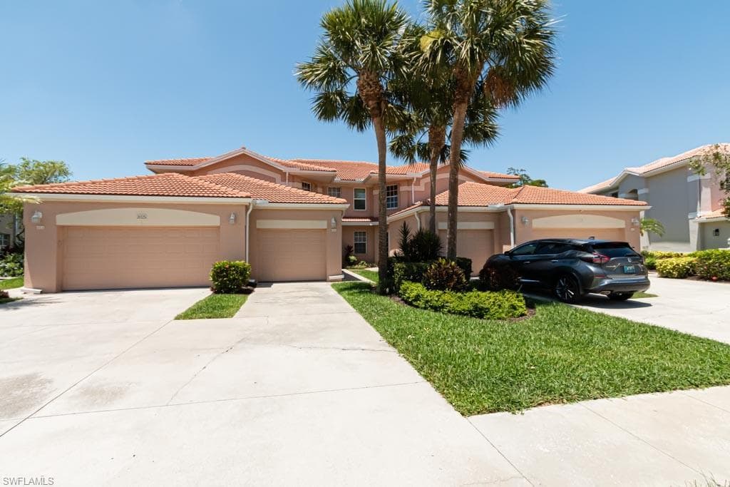 2025 Crestview WAY 111 NAPLES, FL 34119