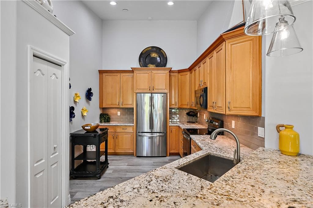 15059 Sterling Oaks DR NAPLES, FL 34110