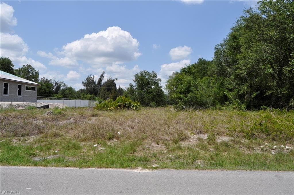 1619 Columbus AVE LEHIGH ACRES, FL 33972