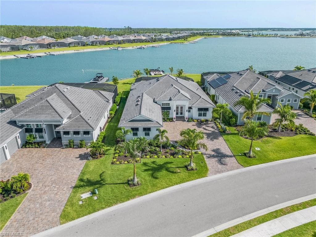 18373 Wildblue BLVD FORT MYERS, FL 33913
