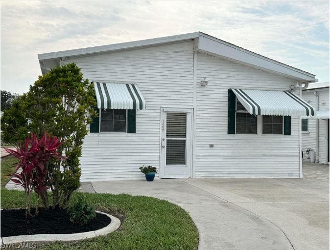 324 Imperial Wildern BLVD 324 NAPLES, FL 34114