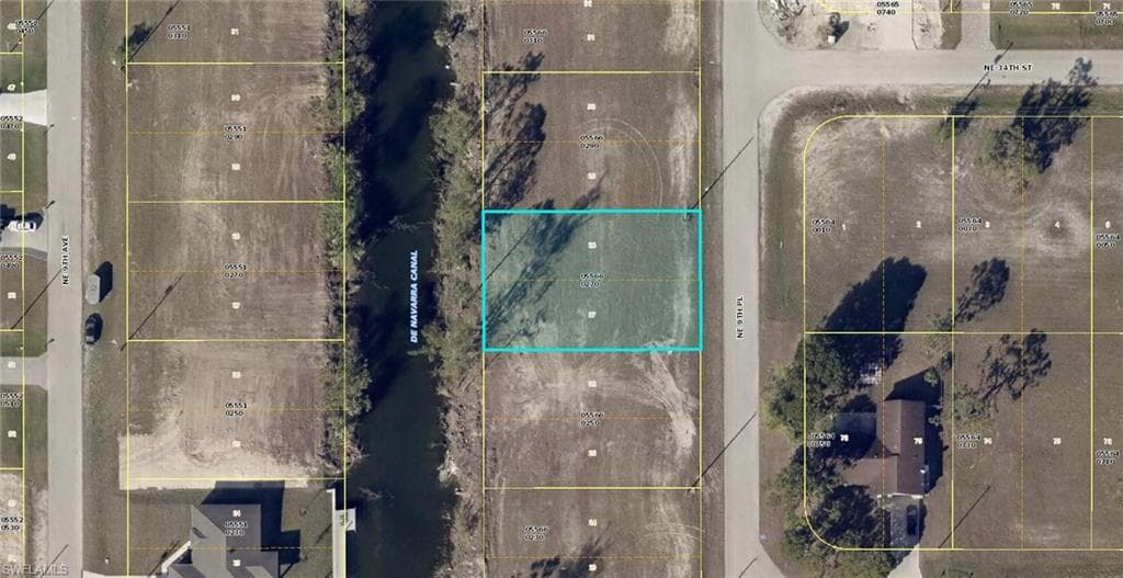 3338 NE 9th PL CAPE CORAL, FL 33909