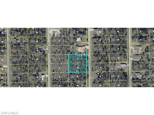 809 Henry AVE LEHIGH ACRES, FL 33972