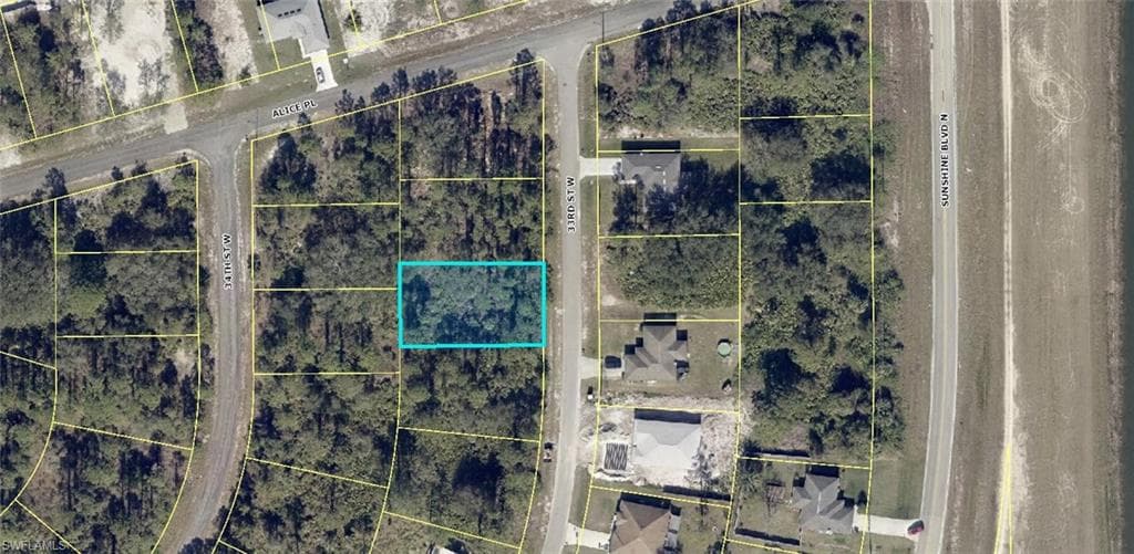 2506 33rd ST W LEHIGH ACRES, FL 33971