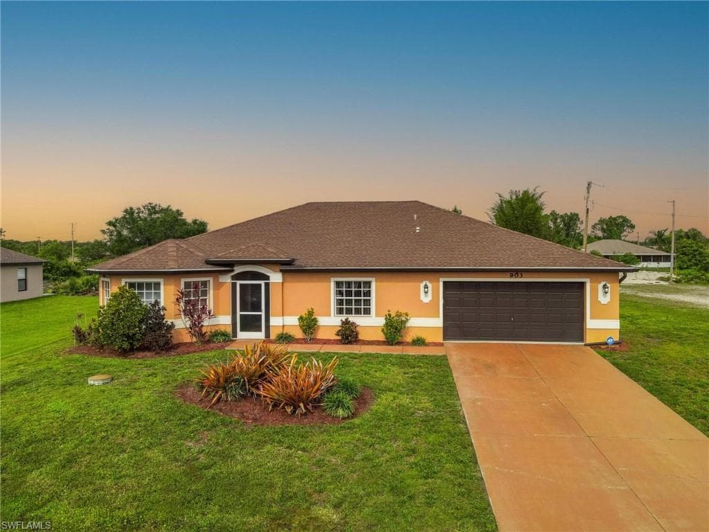 903 Tena AVE N LEHIGH ACRES, FL 33971