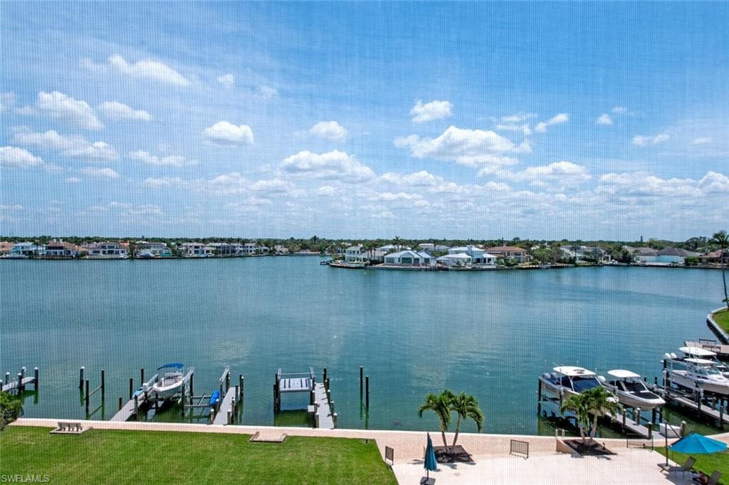 3430 Gulf Shore BLVD N 5B NAPLES, FL 34103