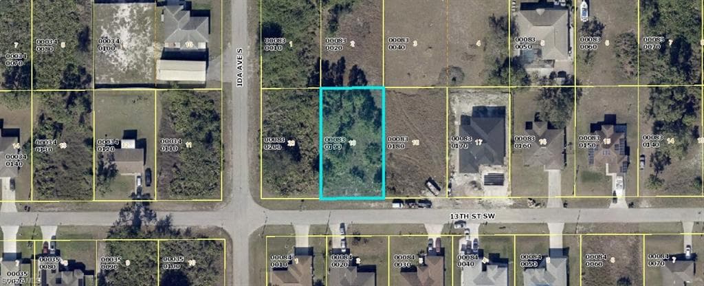 2816 13th ST SW LEHIGH ACRES, FL 33976
