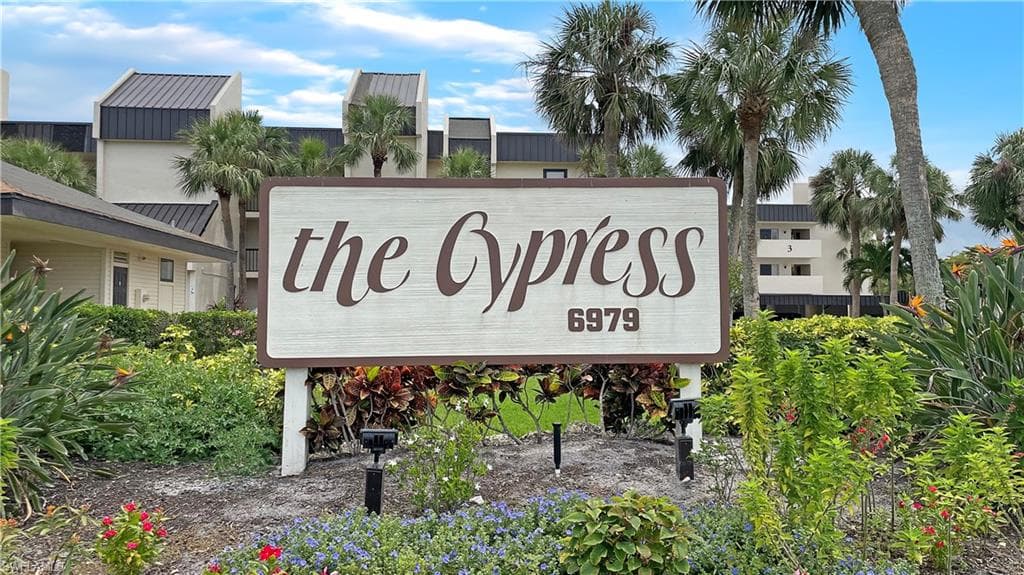 6979 Winkler RD 223 FORT MYERS, FL 33919
