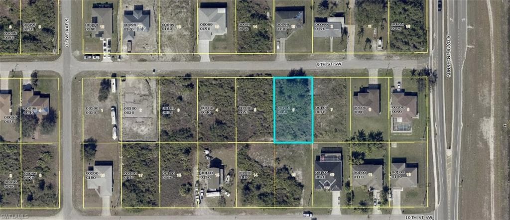 3107 9th ST SW LEHIGH ACRES, FL 33976
