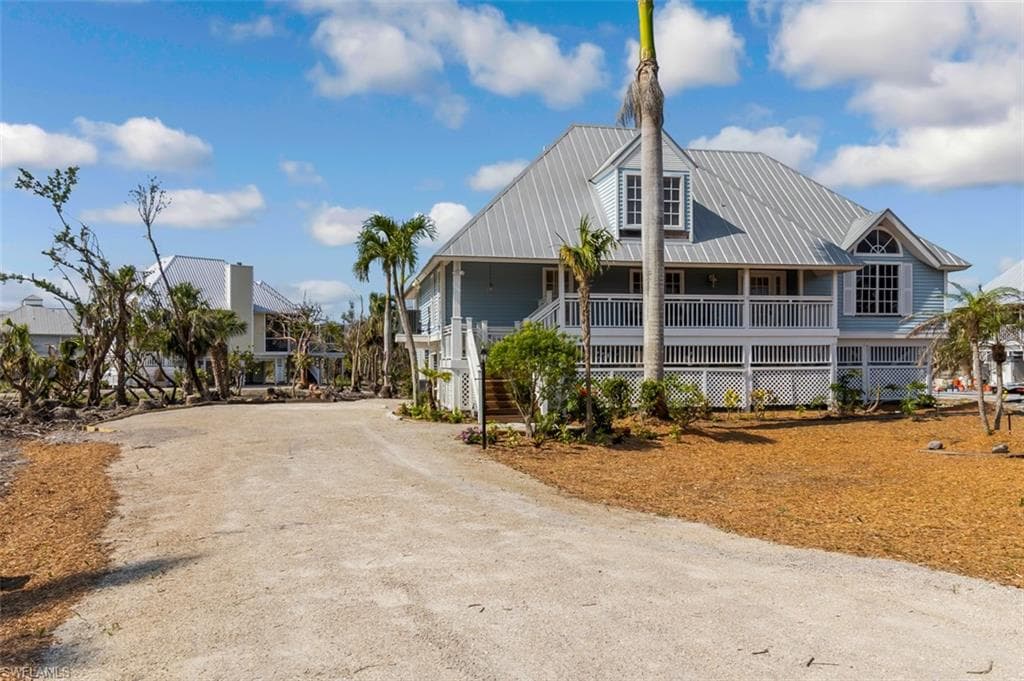 228 Daniel DR SANIBEL, FL 33957