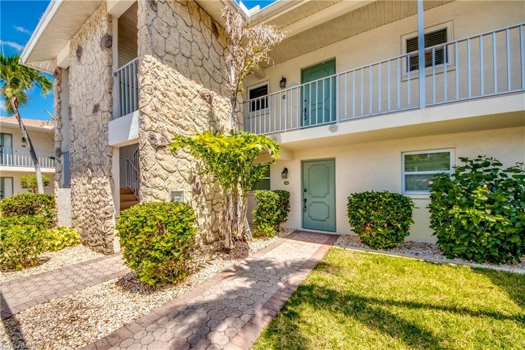 1639 Beach PKWY 203 CAPE CORAL, FL 33904