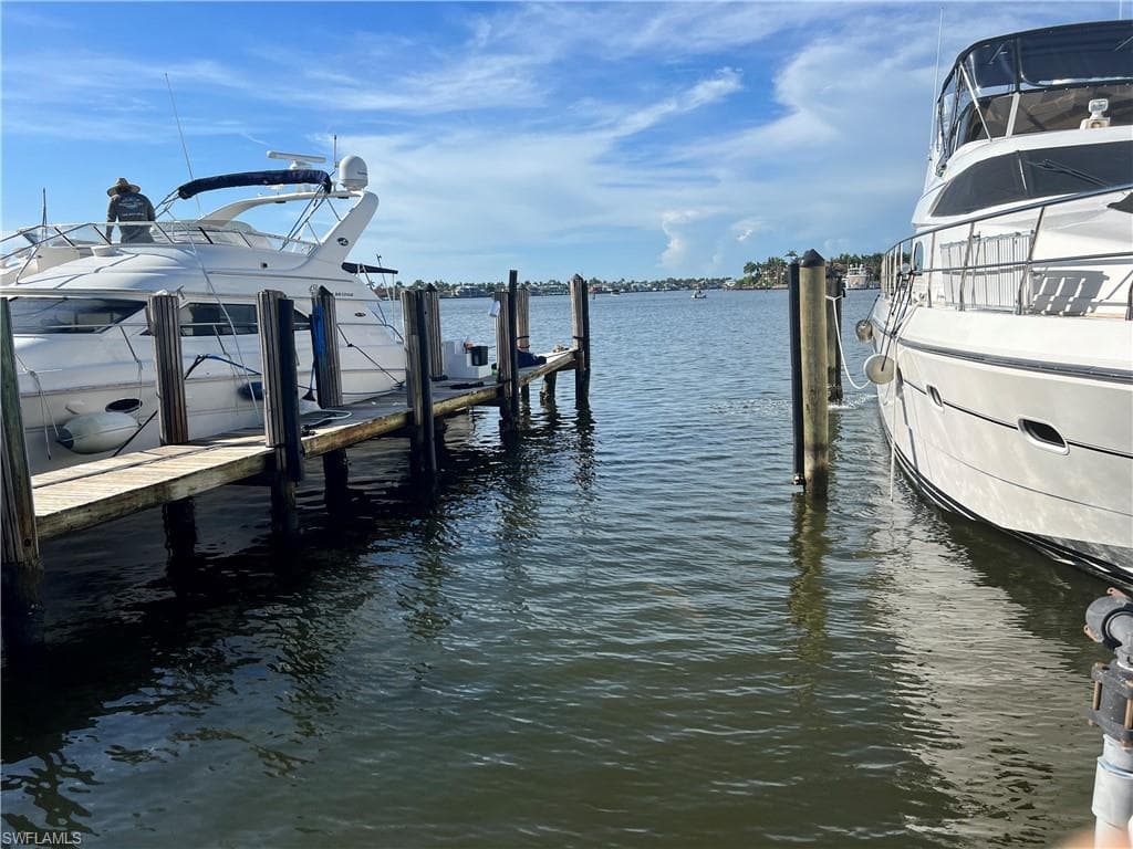900 Broad AVE S NAPLES, FL 34102