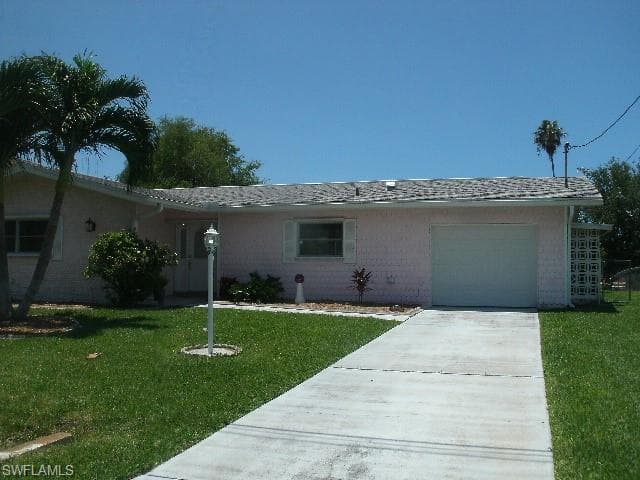 1302 SE 42nd ST CAPE CORAL, FL 33904