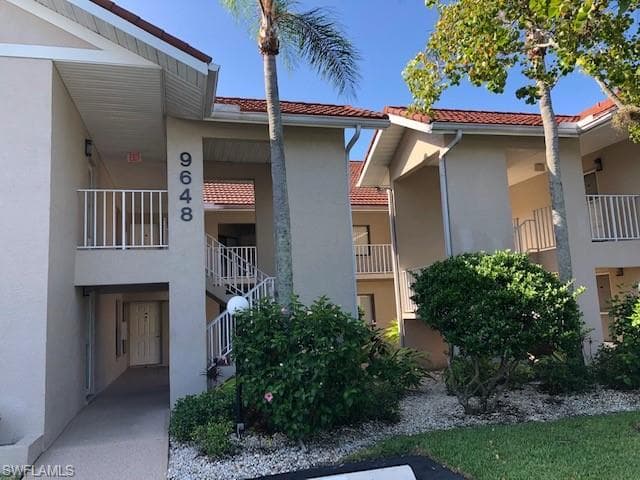9648 Windsor Gardens LN 202 FORT MYERS, FL 33919