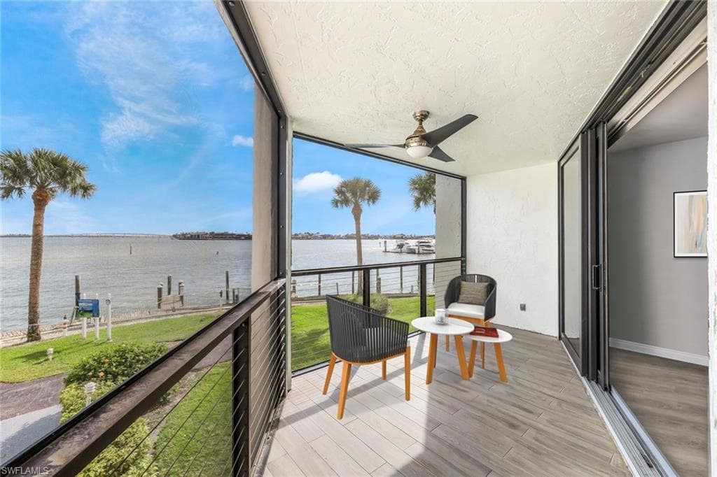 1085 Bald Eagle DR A210 MARCO ISLAND, FL 34145