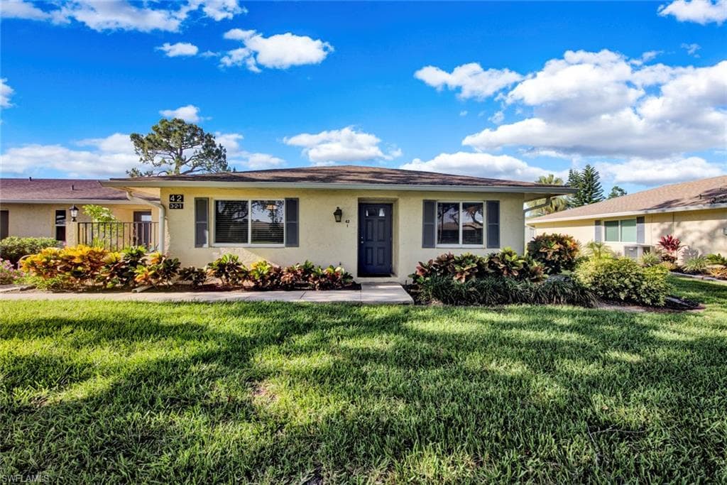 42 Glades BLVD #1 NAPLES, FL 34112