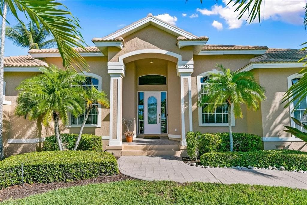 1540 Collingswood AVE MARCO ISLAND, FL 34145