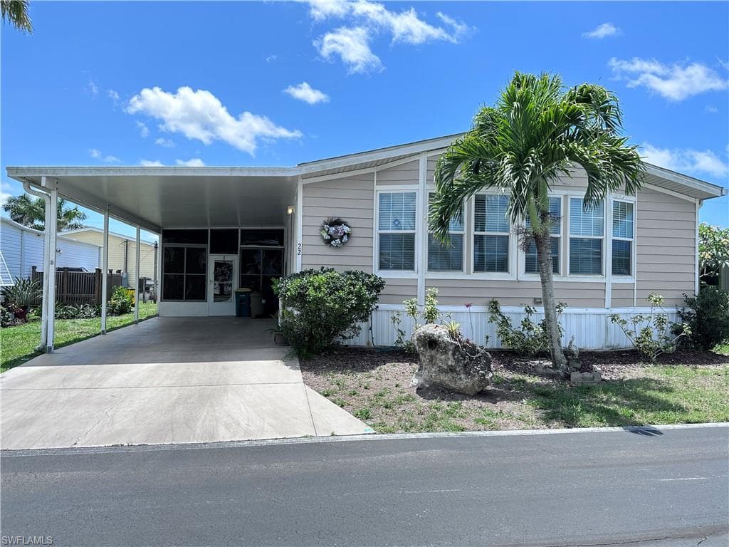 22 Pecos TRL 334 NAPLES, FL 34113