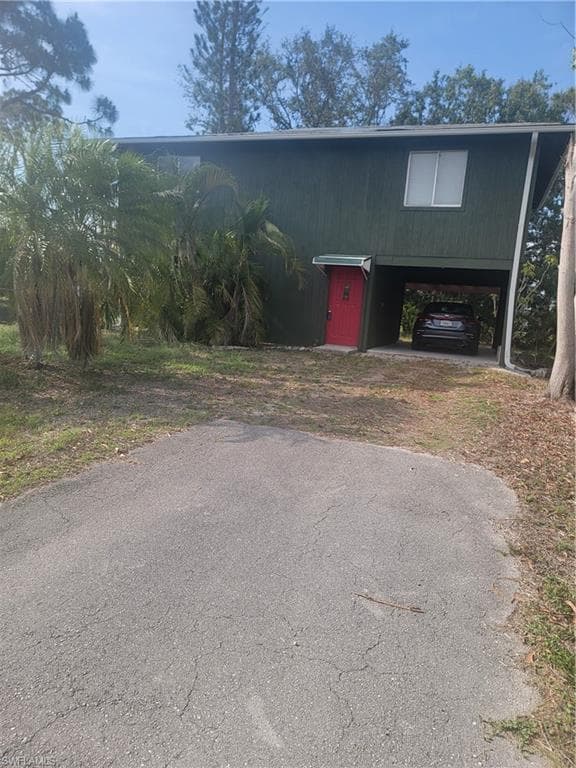 8469 Cardinal RD FORT MYERS, FL 33967