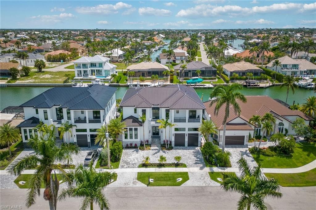 771 Pelican CT MARCO ISLAND, FL 34145