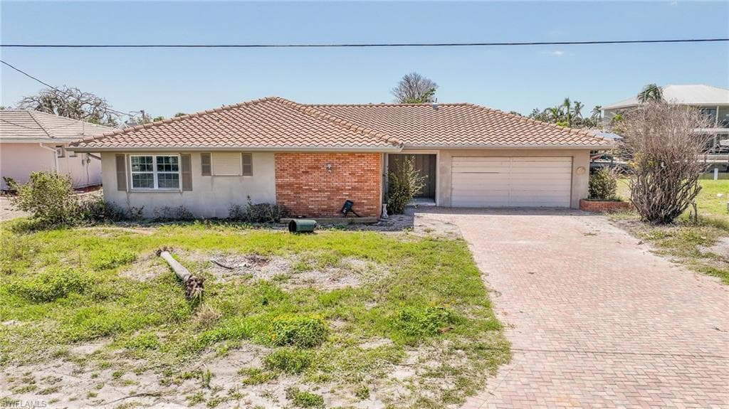 390 Washington CT FORT MYERS BEACH, FL 33931