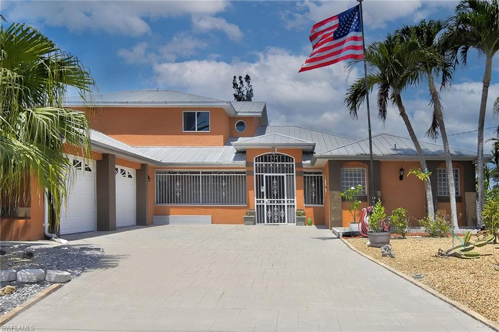 2730 SW 4th PL CAPE CORAL, FL 33914