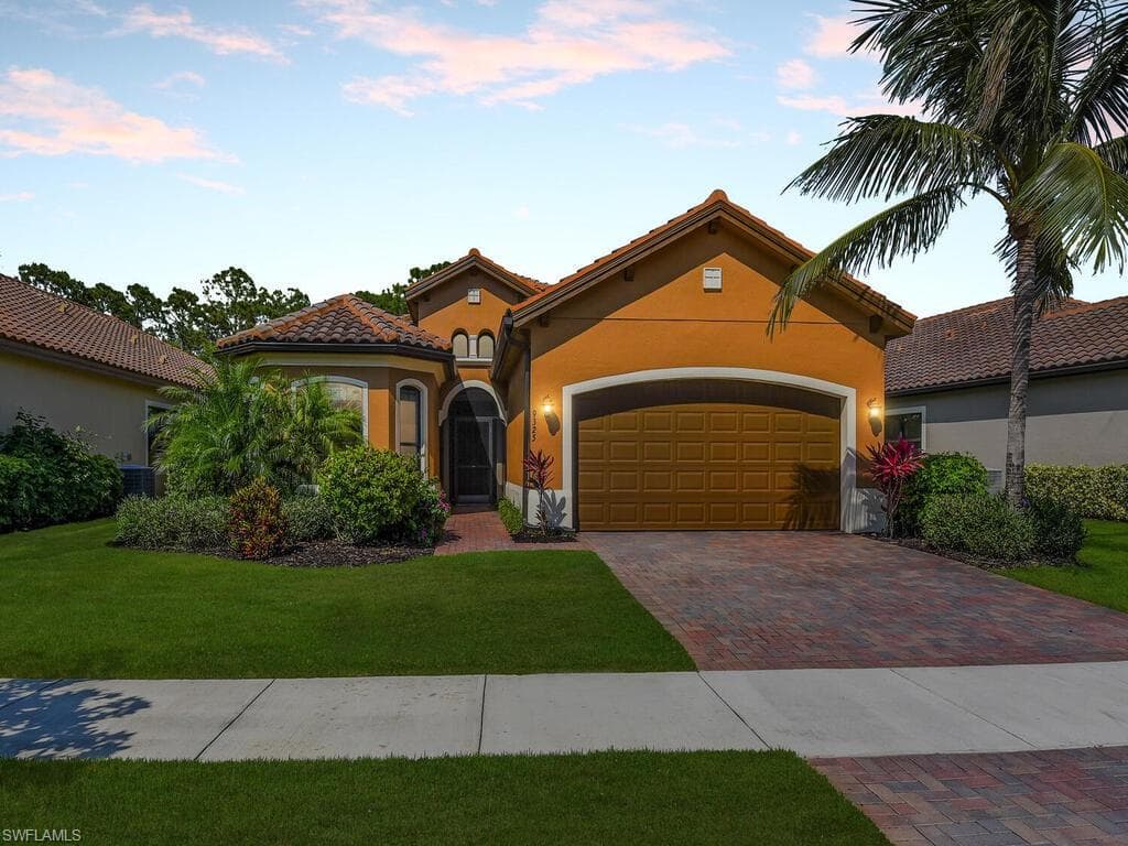 9325 Isla Bella CIR BONITA SPRINGS, FL 34135
