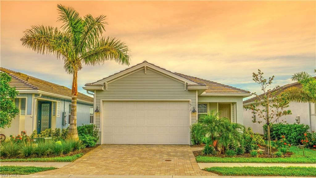16717 Seasons Coast DR BONITA SPRINGS, FL 34135