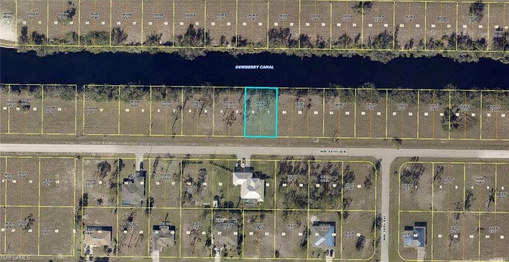 3815 NW 44th TER CAPE CORAL, FL 33993