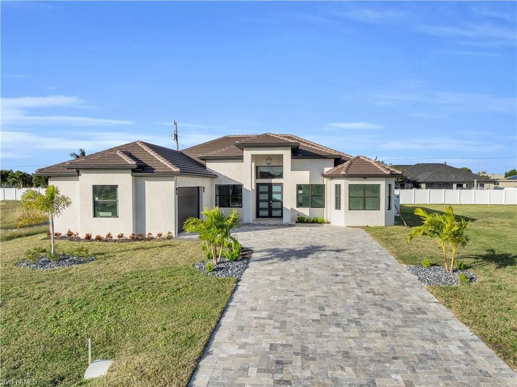 1703 SW 30th TER CAPE CORAL, FL 33914