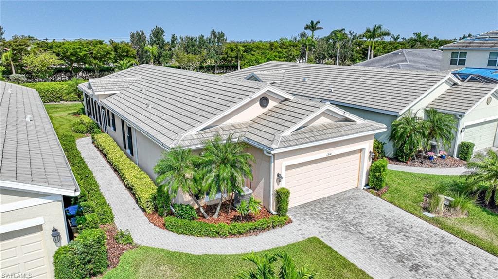 1318 Lavaca CT CAPE CORAL, FL 33991