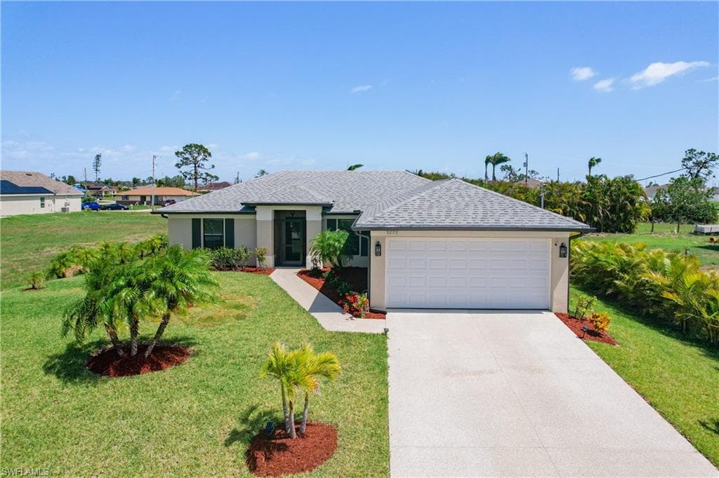 1239 NW 19th ST CAPE CORAL, FL 33993